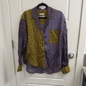 Urban Outfitters Colorful Patterned Button-Up Shirt Size‎ Small